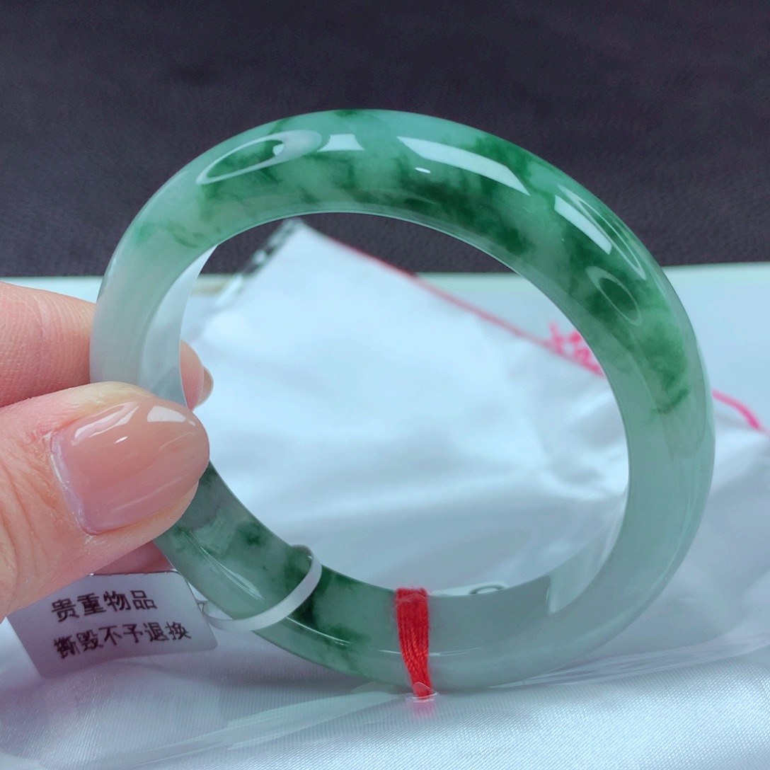 翡翠手镯未镶嵌手镯88