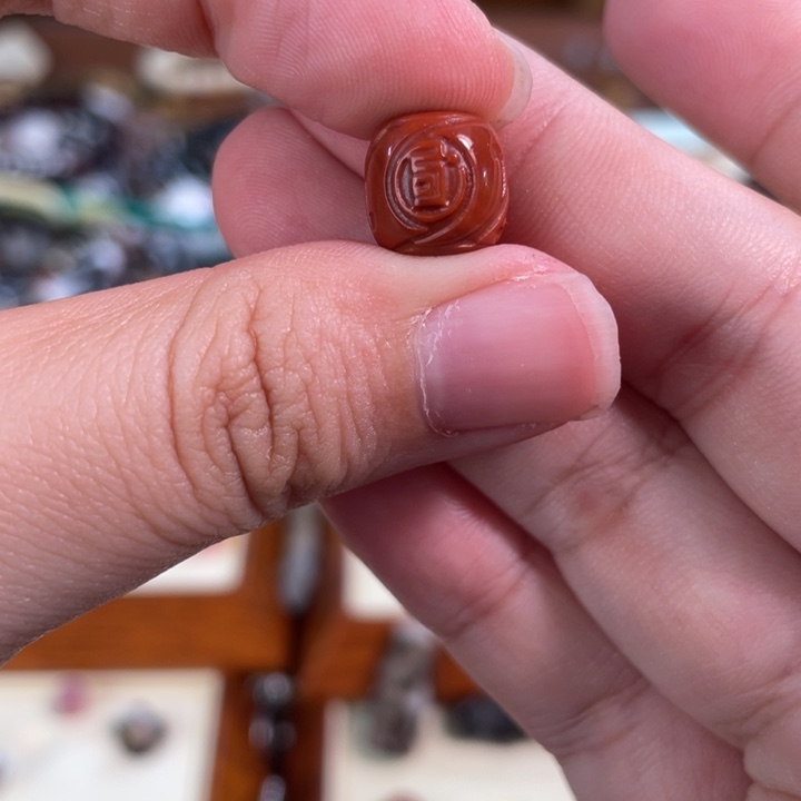 玛瑙/玉髓未镶嵌颈饰47南红