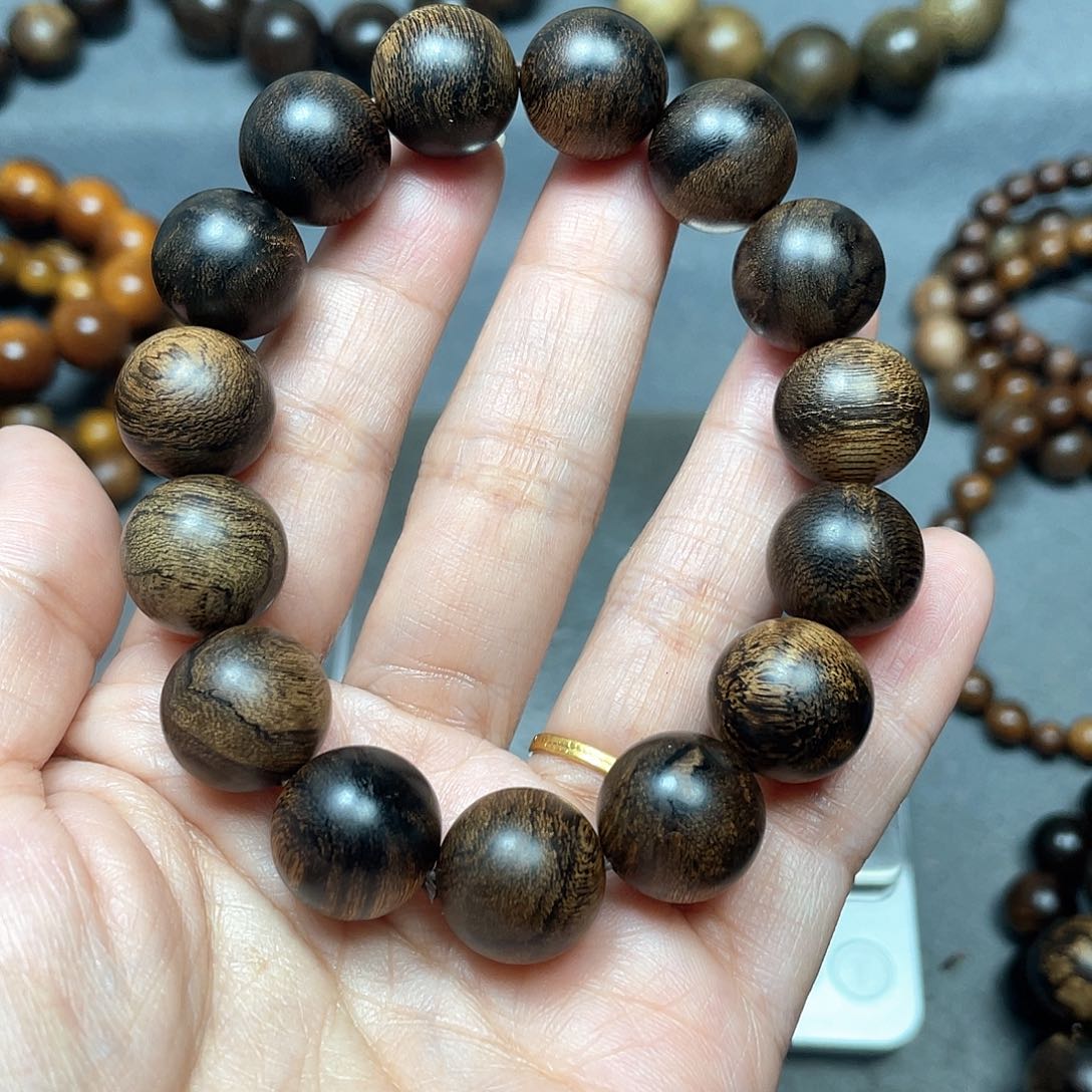 沉香手串佛**渡白棋瘤疤1.5