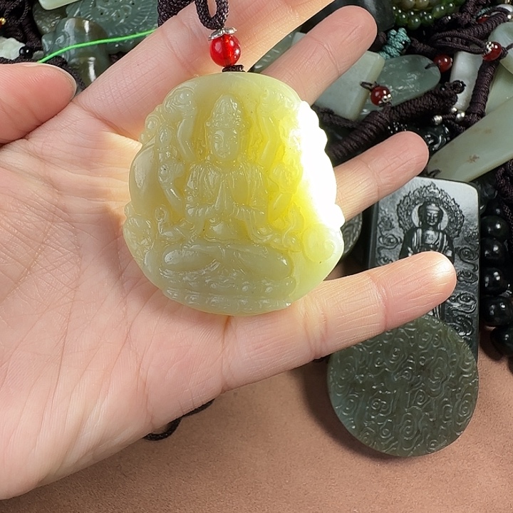 和田玉颈饰未镶嵌