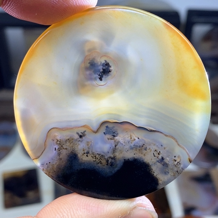 玛瑙/玉髓颈饰未镶嵌