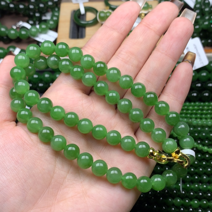 【闪购商品】颈饰未镶嵌和田玉（碧玉）闲***然8m