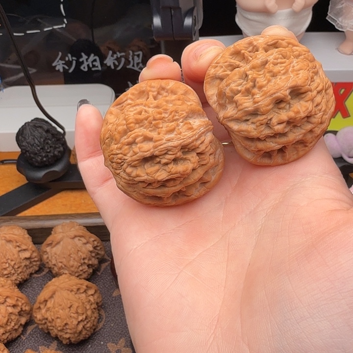 ㅤ***ㅤ文玩核桃吊坠狮虎兽