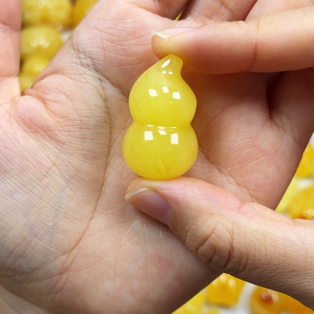 蜜蜡未镶嵌颈饰焦皮浓蜡妖花葫芦