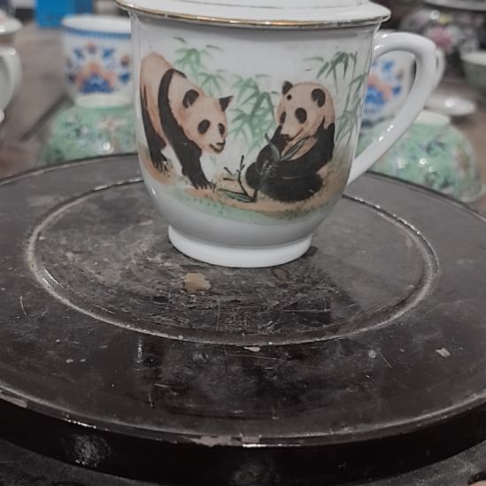 寻***朝当代景德镇陶瓷工艺品