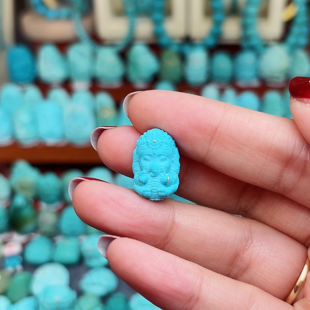 绿松石配饰未镶嵌