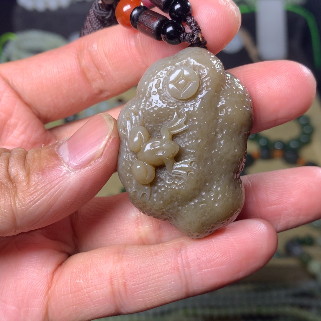 和田玉颈饰未镶嵌