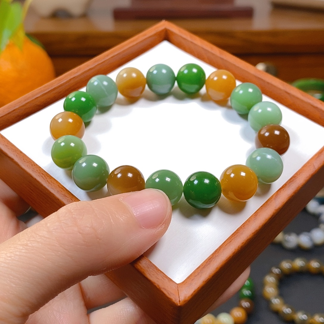 和田玉未镶嵌手串