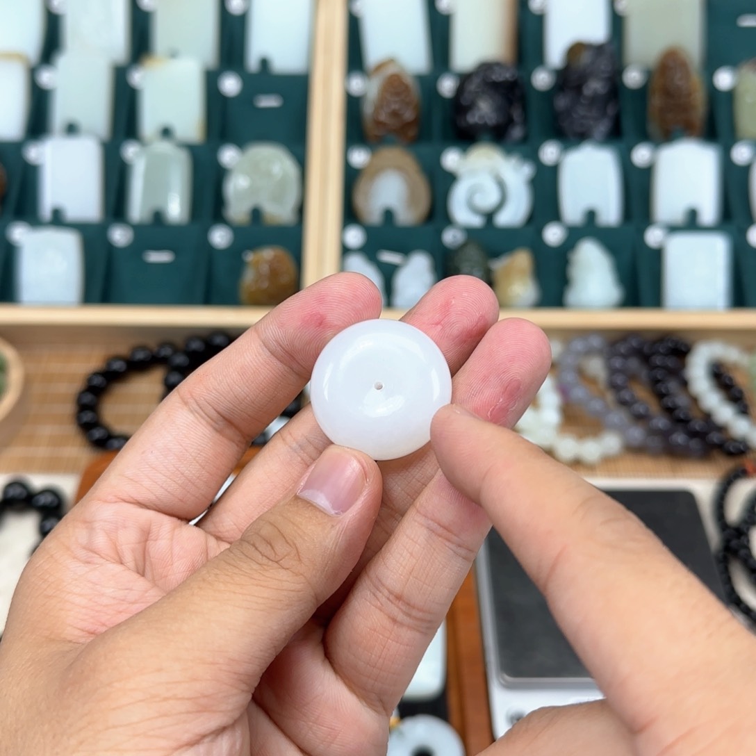 和田玉挂件未镶嵌