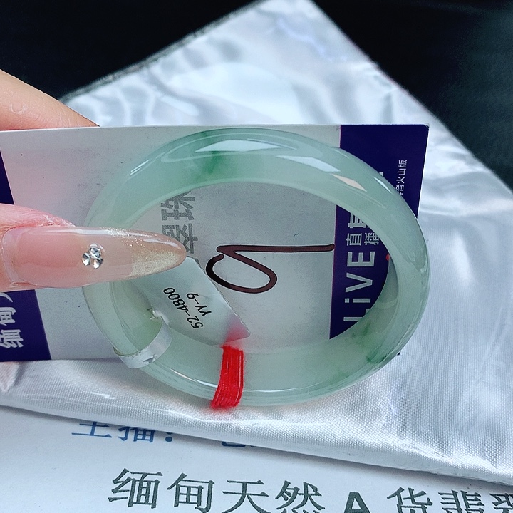 翡翠手镯未镶嵌缅甸天然a货翡翠手镯