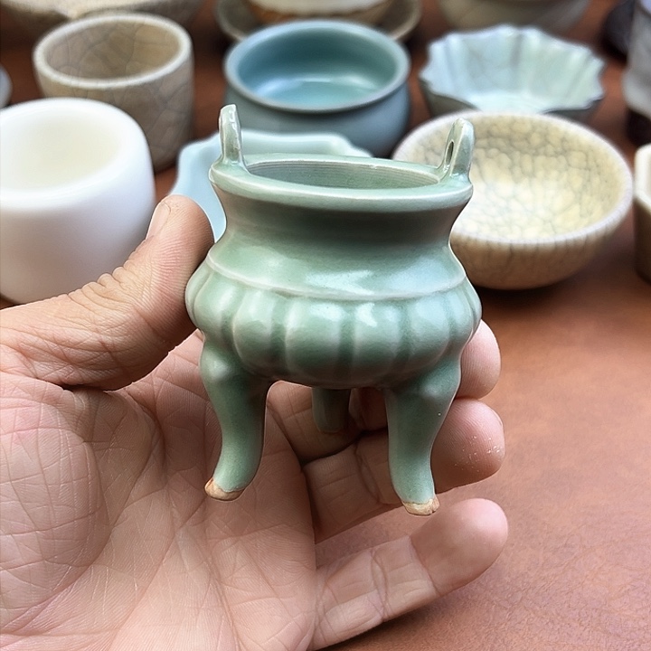 豆青仿古小香炉哈哈哈哈