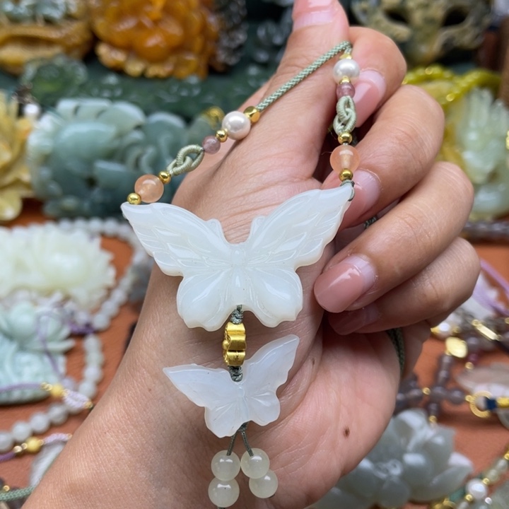 蛇纹石玉未镶嵌吊坠