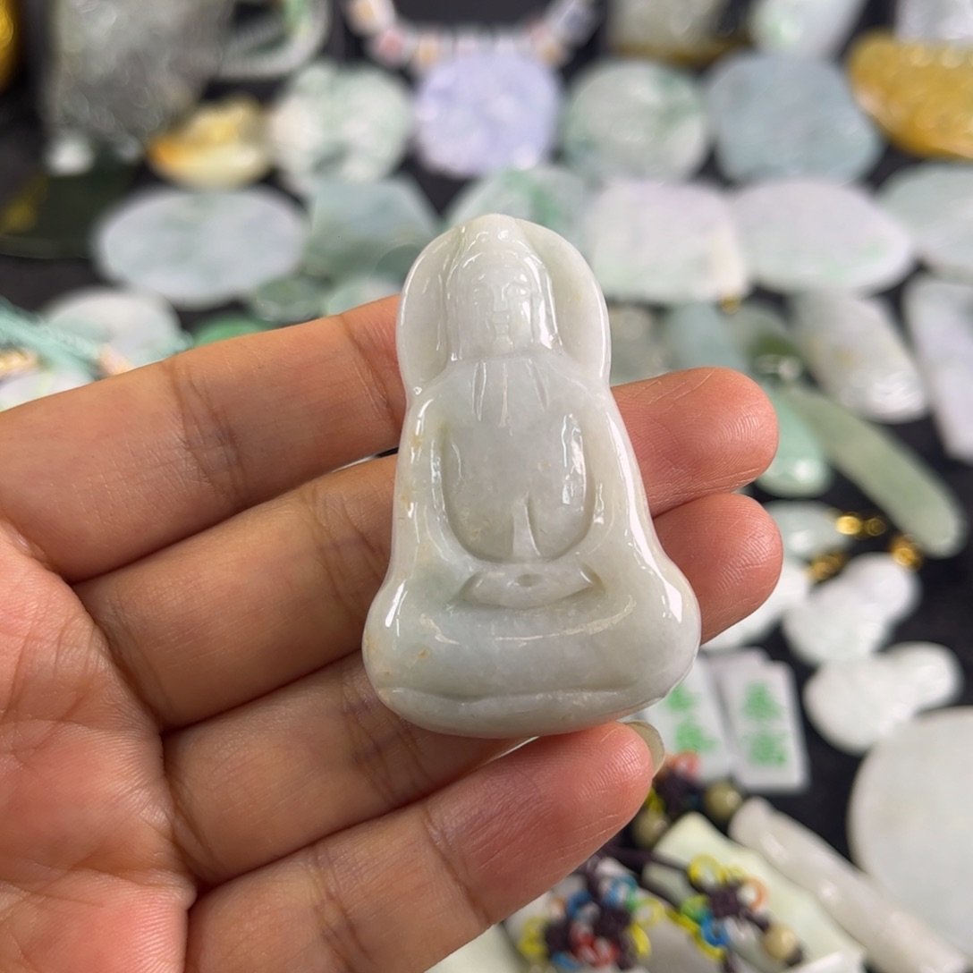 翡翠未镶嵌吊坠(不含链)瑕疵