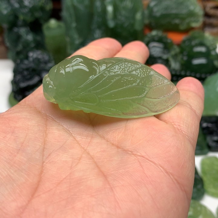 蛇纹石玉颈饰未镶嵌北**春