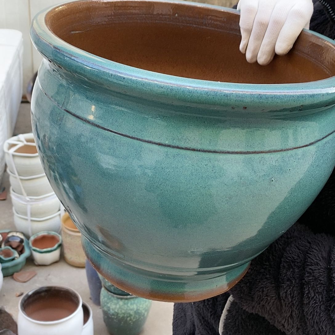 紫砂花盆瑕疵口33高27