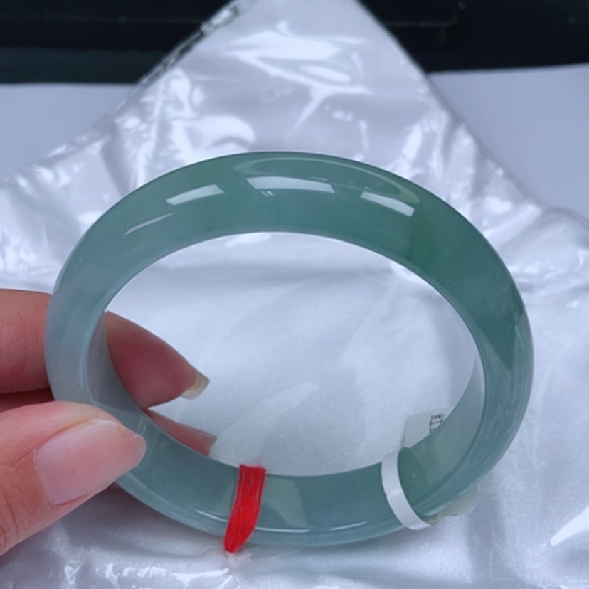 【闪购商品】翡翠手镯未镶嵌，