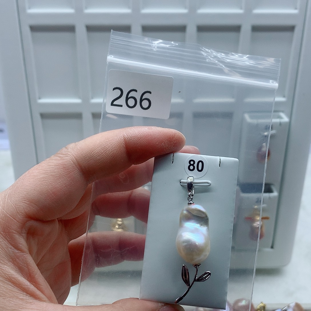 淡水珍珠合金吊坠(不含链)