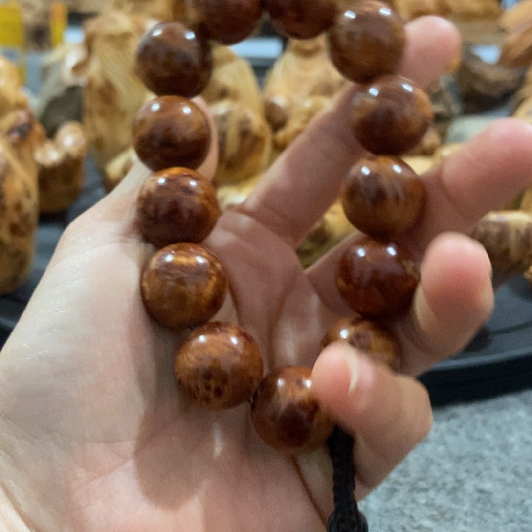 柏木（崖柏）鸡*常1.5留疤手串
