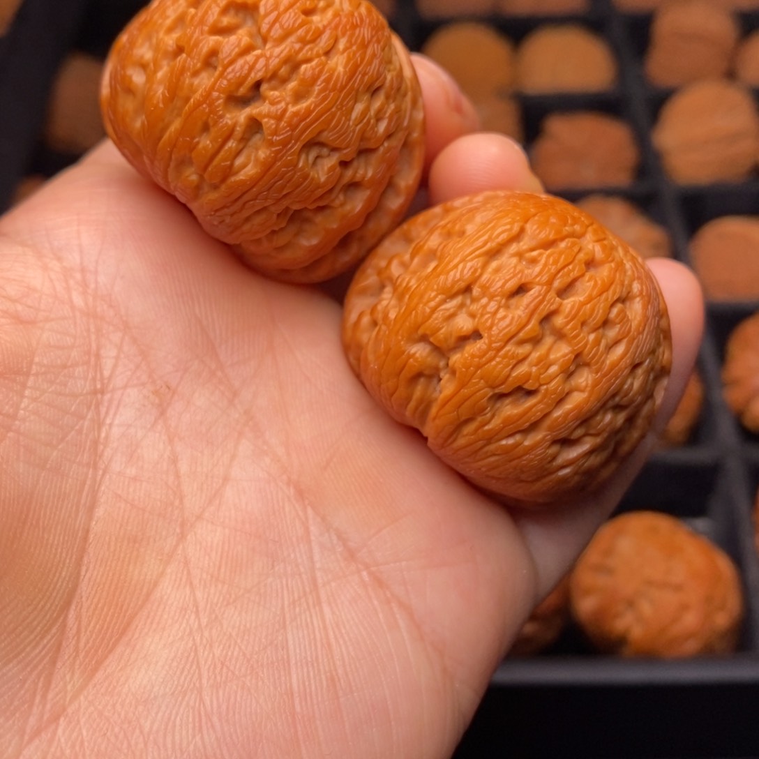 文玩核桃吊坠秦岭野生核桃