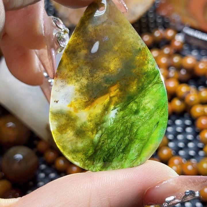 玛瑙/玉髓颈饰未镶嵌一****囧