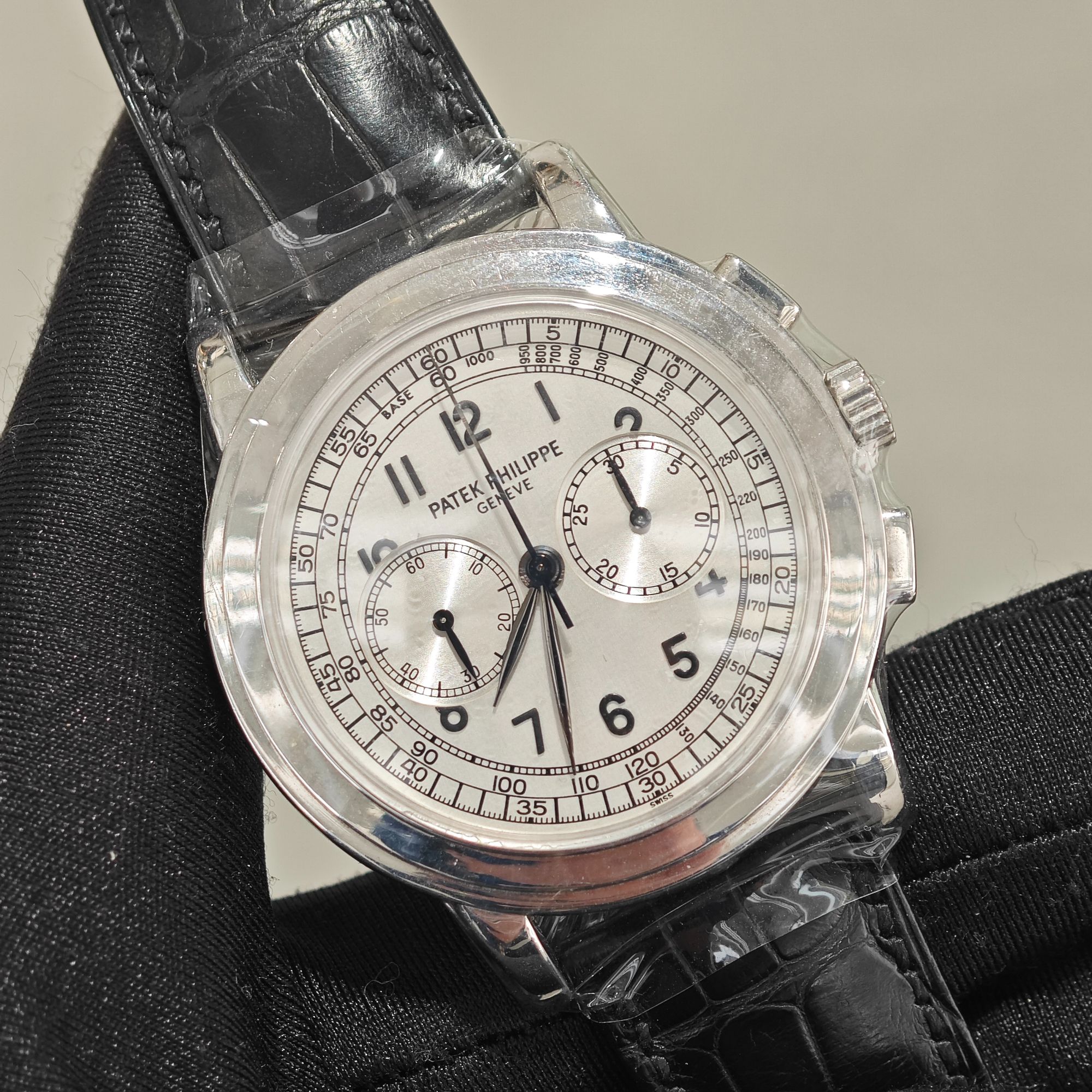 95新 Patek Philippe/百达翡丽 单表复杂功能时计5070G白盘机械表