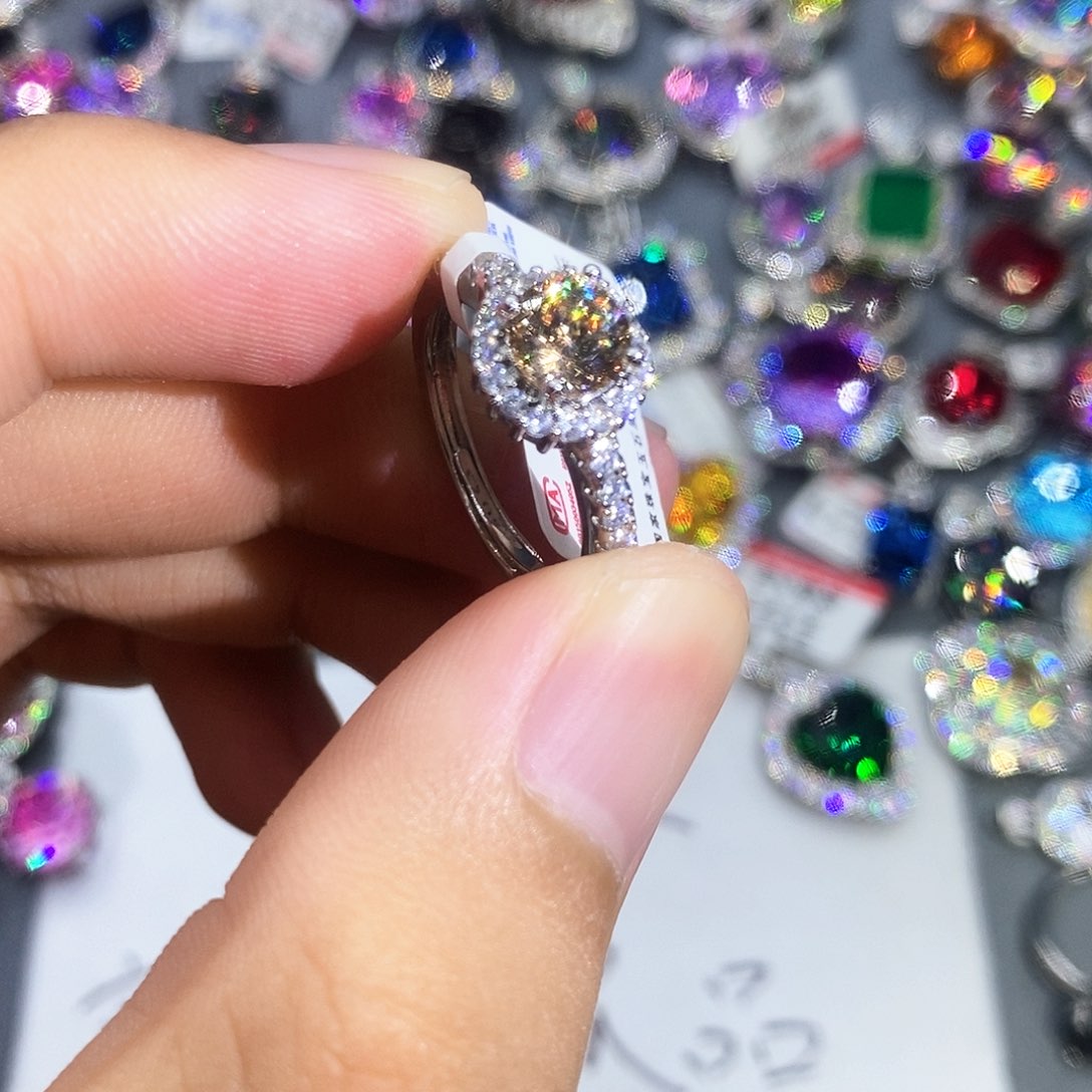 石英质玉合金戒指