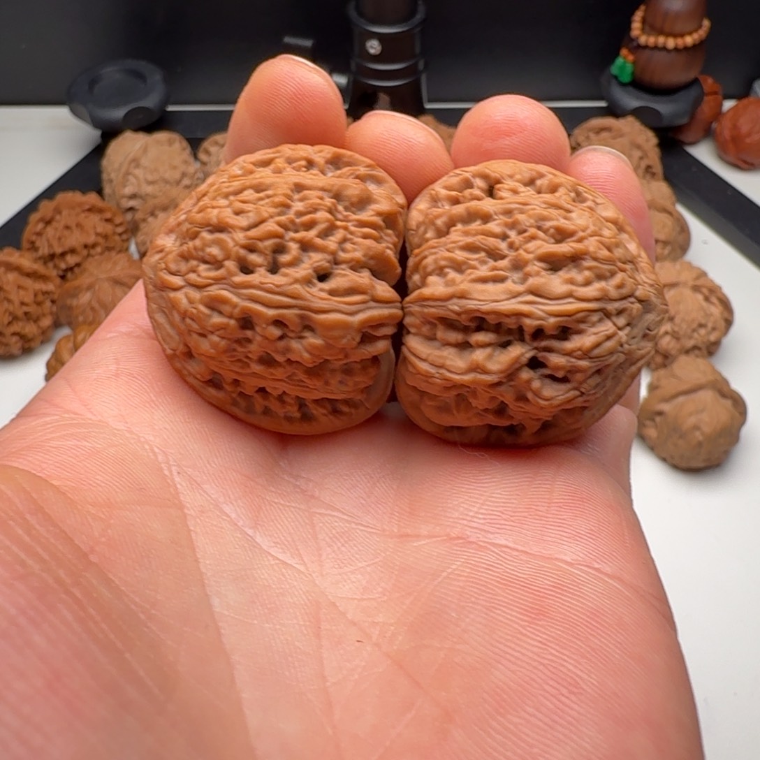 核桃把件37 密纹（红玛瑙）