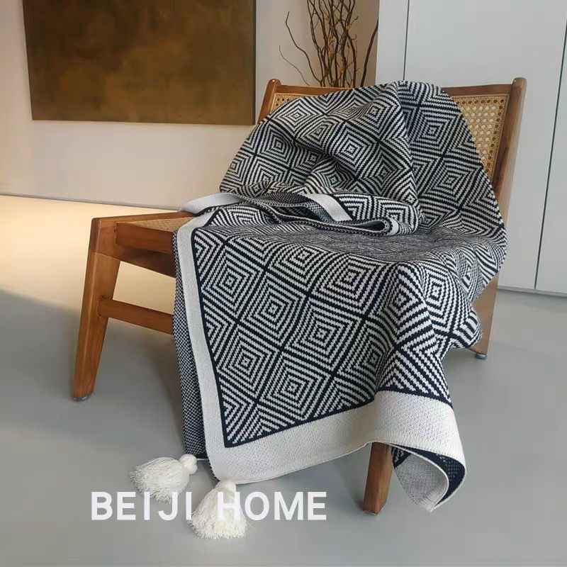 秋冬单人黑白简约几何针织毛毯