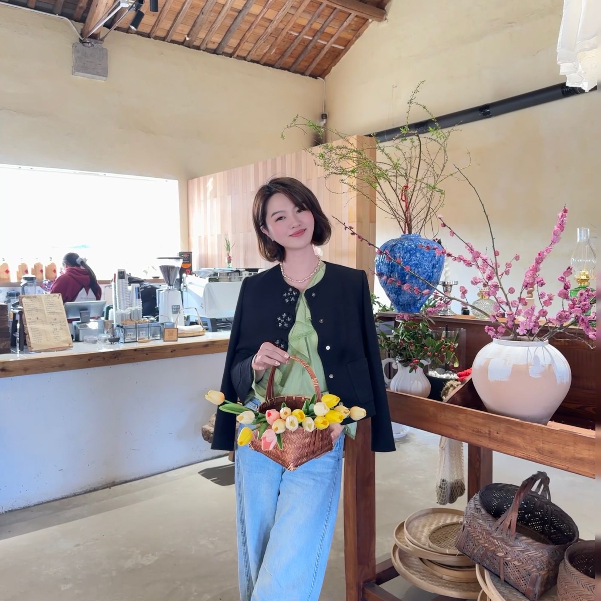 YOYO CROWN 新款2025 花花轻奢时尚设计师小香风外套