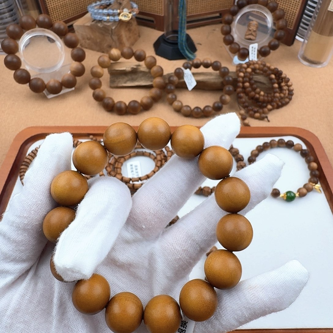 檀香木其他顺纹1.5手串