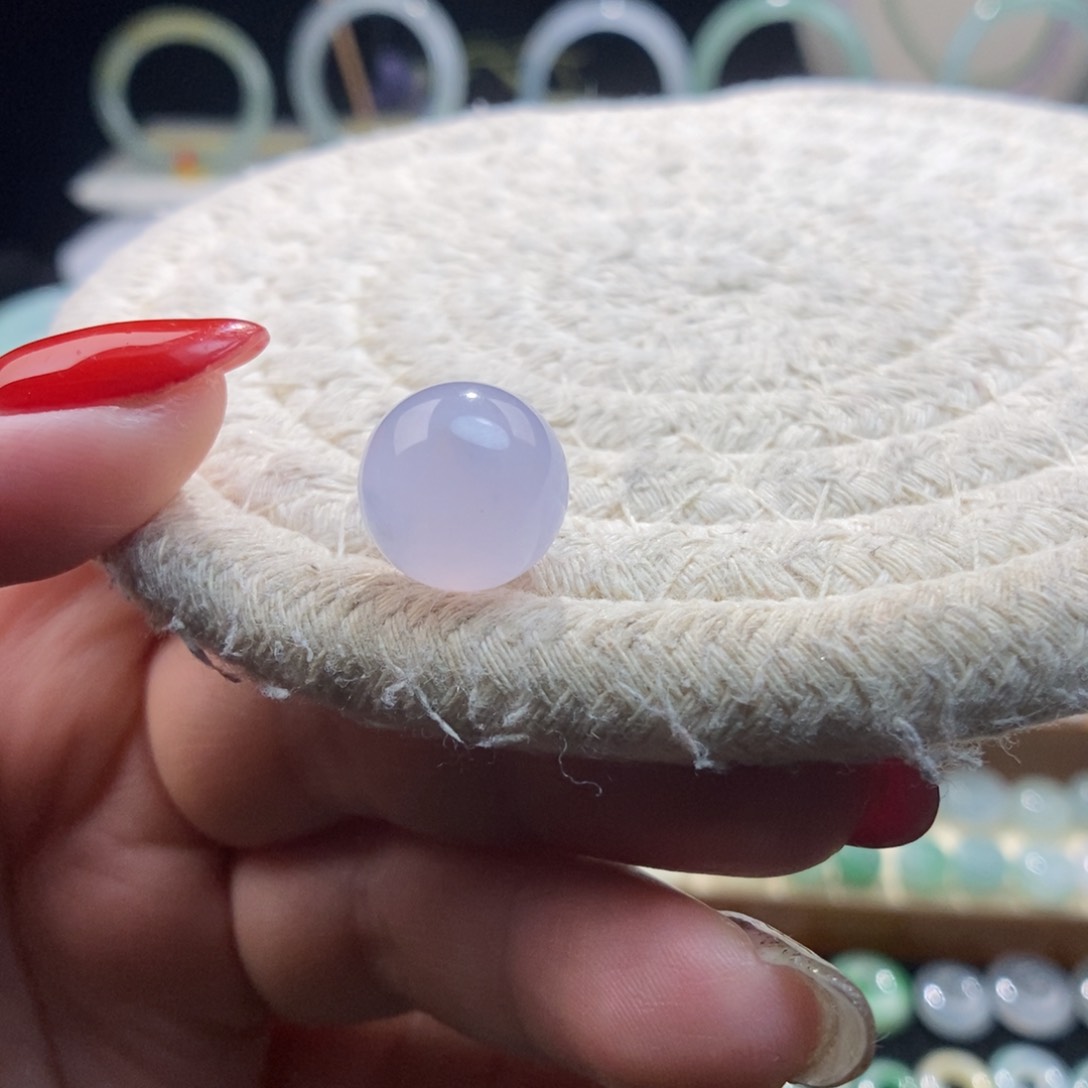 翡翠颈饰未镶嵌圆珠12.6