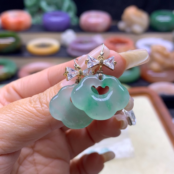 *****石英岩玉未镶嵌13468975444