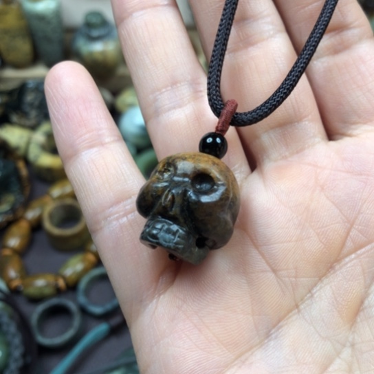 岫岩河磨玉（透闪石质玉）挂件未镶嵌