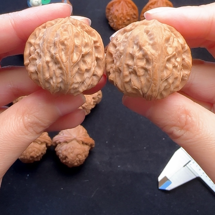 文玩核桃吊坠馒头白35