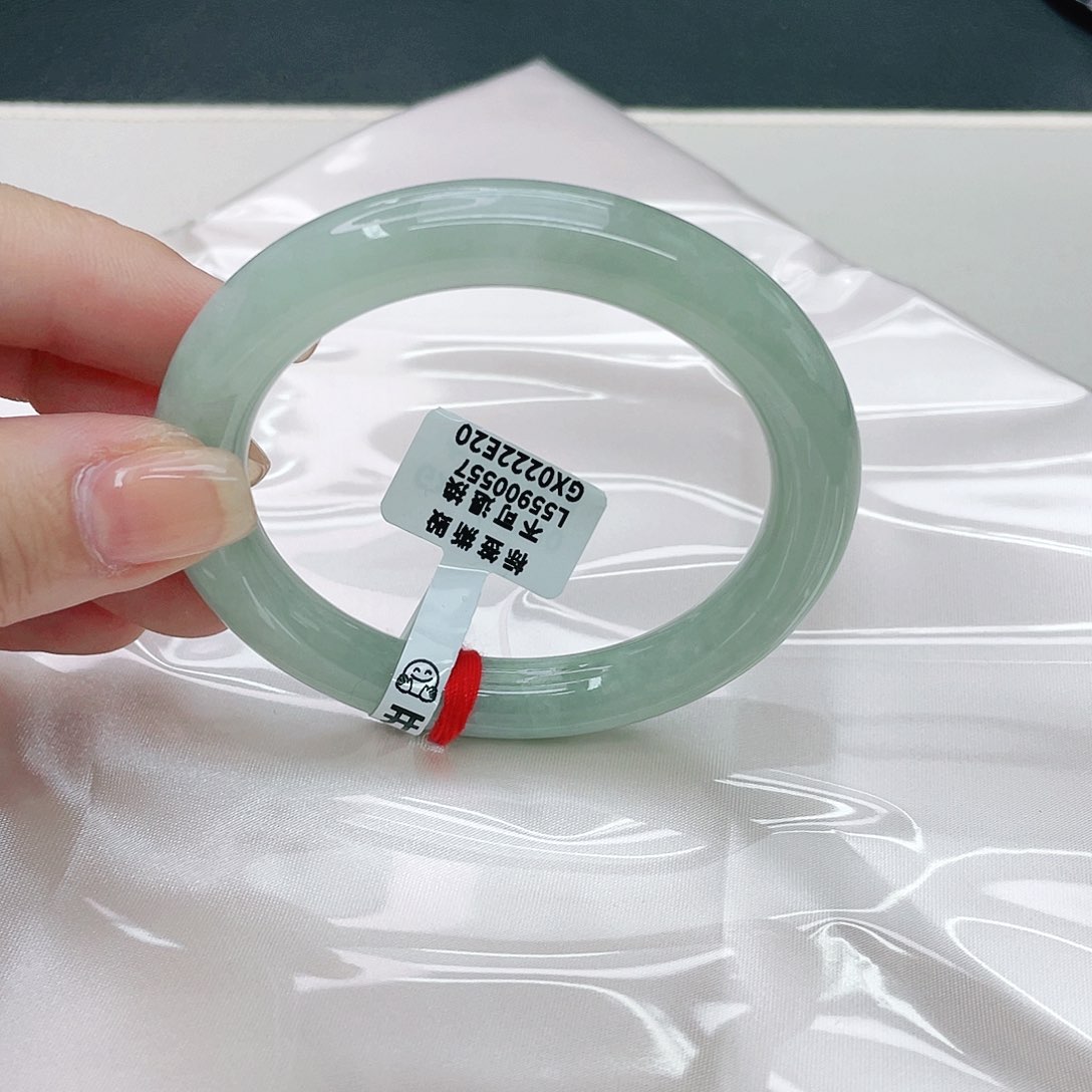 翡翠手镯未镶嵌圆55