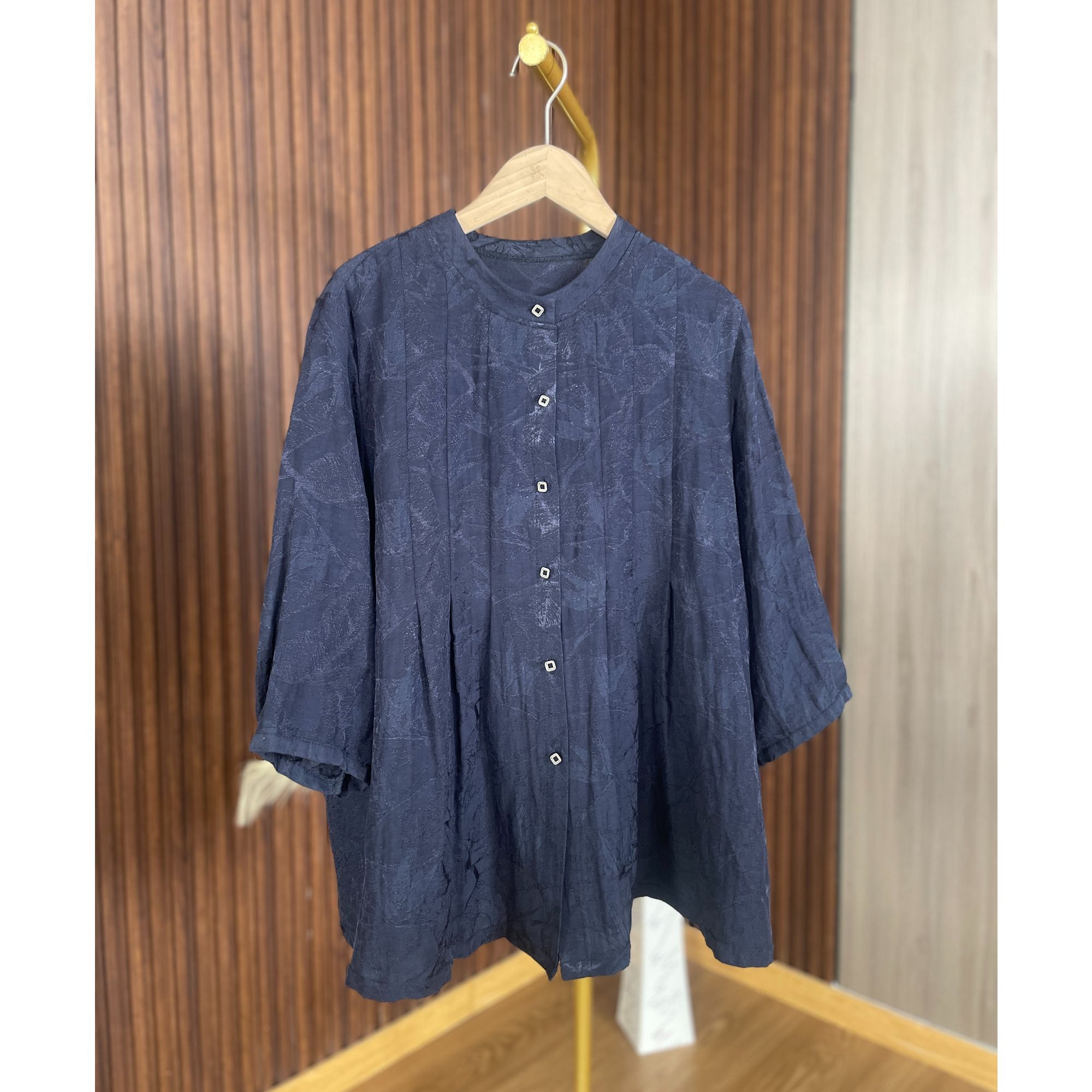 2025春夏新款藏蓝色亚麻上衣女舒服透气