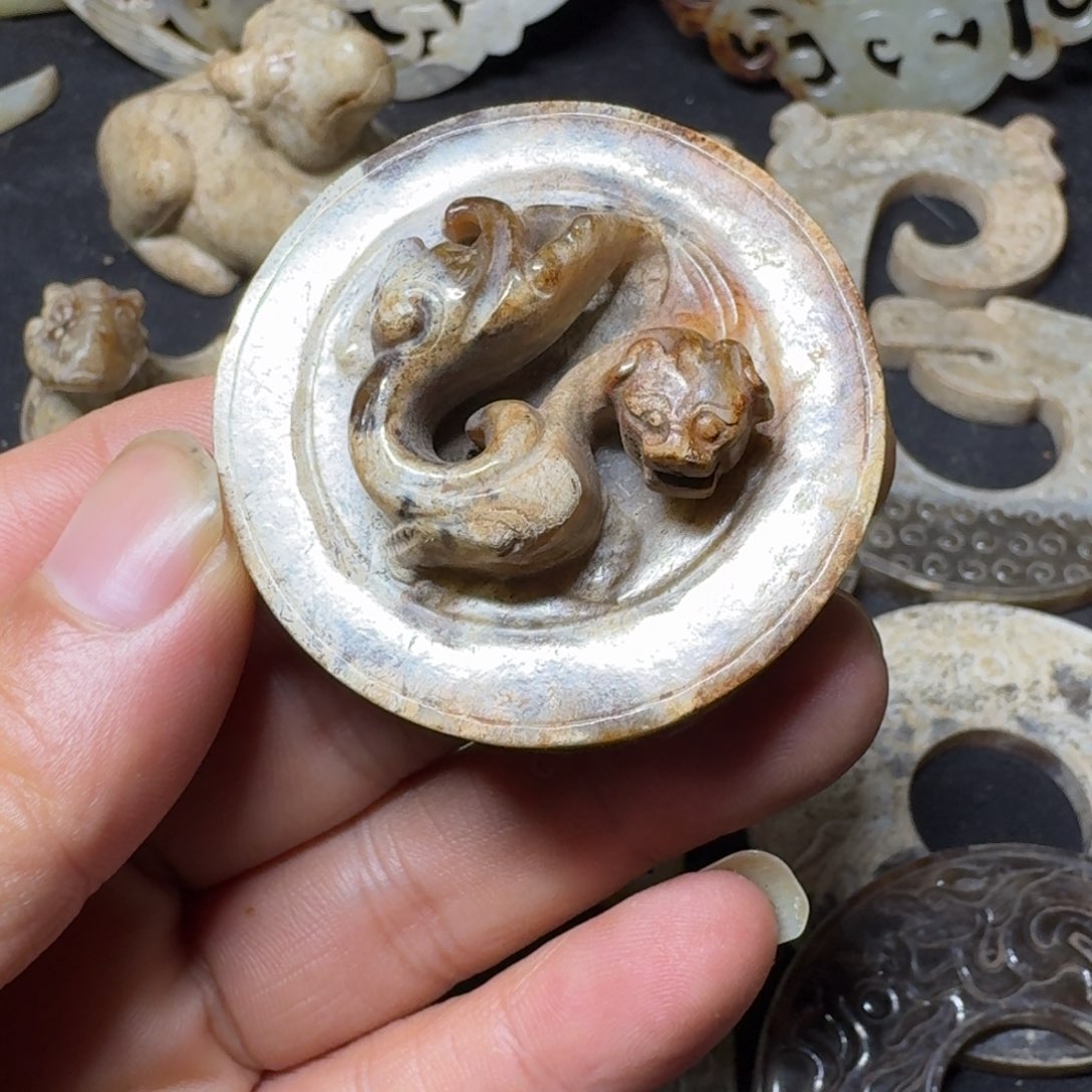 和田玉挂件未镶嵌