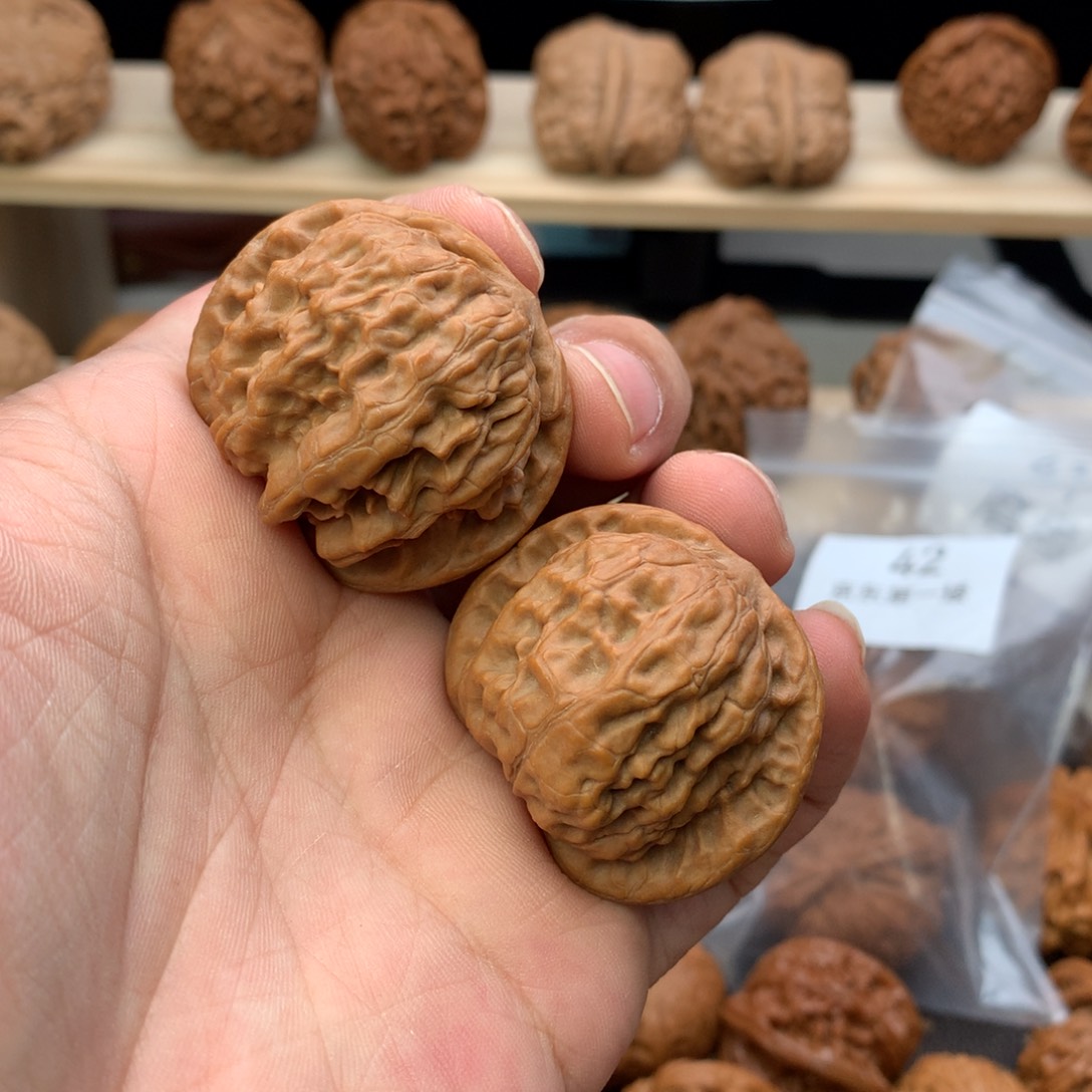 文玩核桃把件38.5尺全品无修野狼