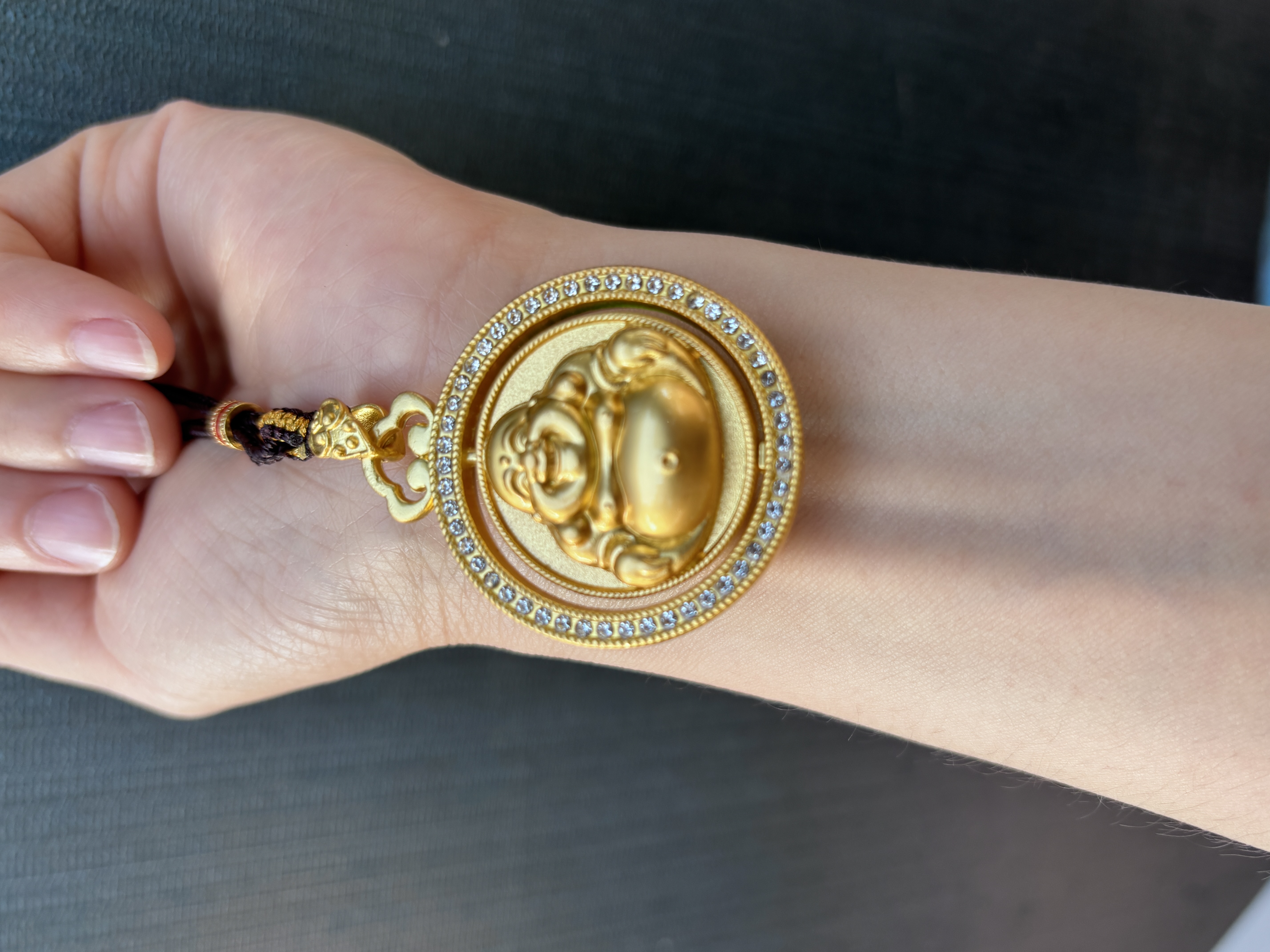 A670  远方专属  精工金色佛吊坠