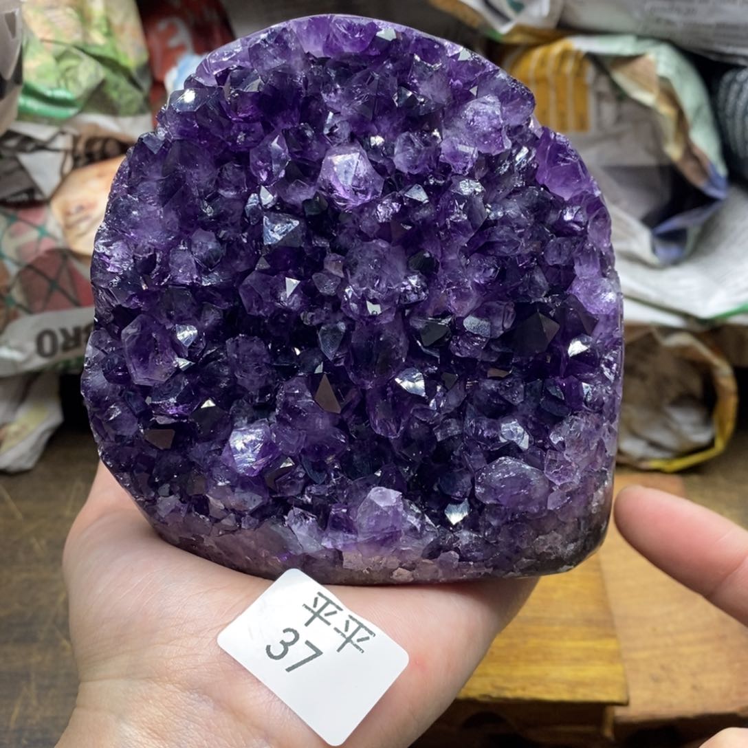 紫晶乌拉圭未镶嵌