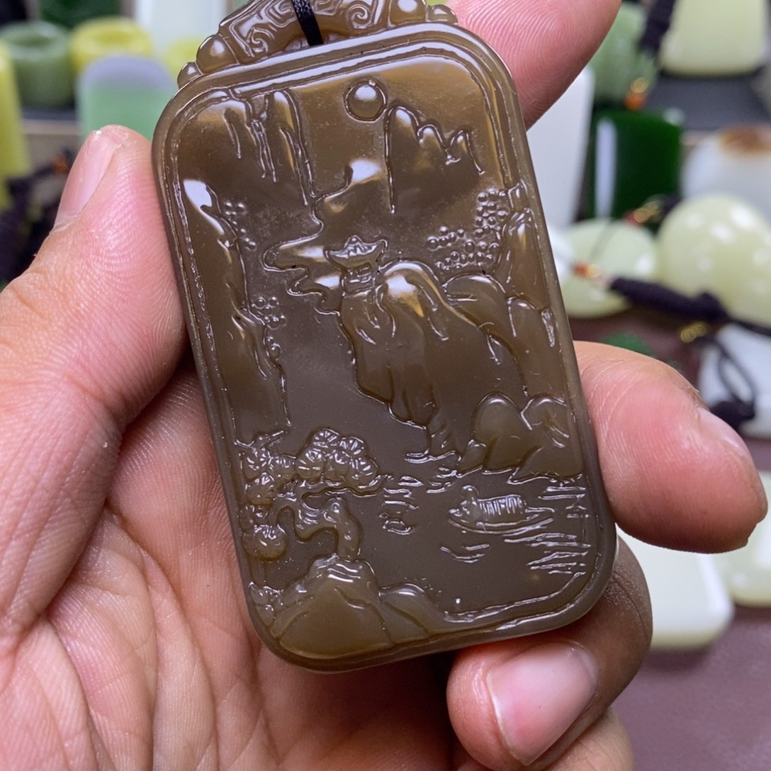 和田玉未镶嵌颈饰