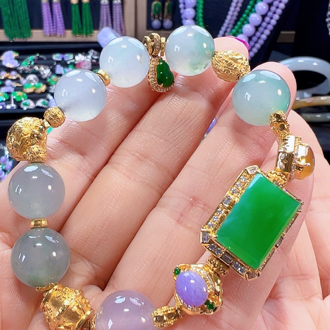 翡翠18K金镶嵌手串签收后24小时鉴赏期