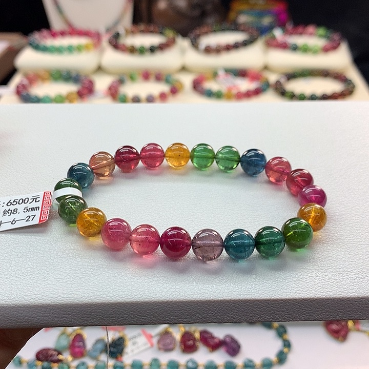 碧玺手链未镶嵌8.5浓艳。