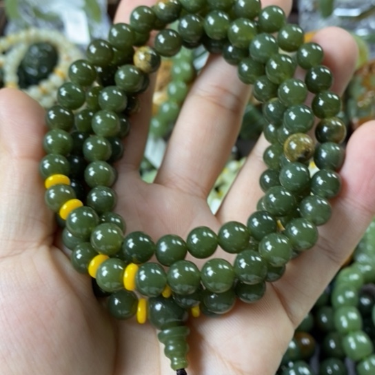 透闪石质玉108粒未镶嵌