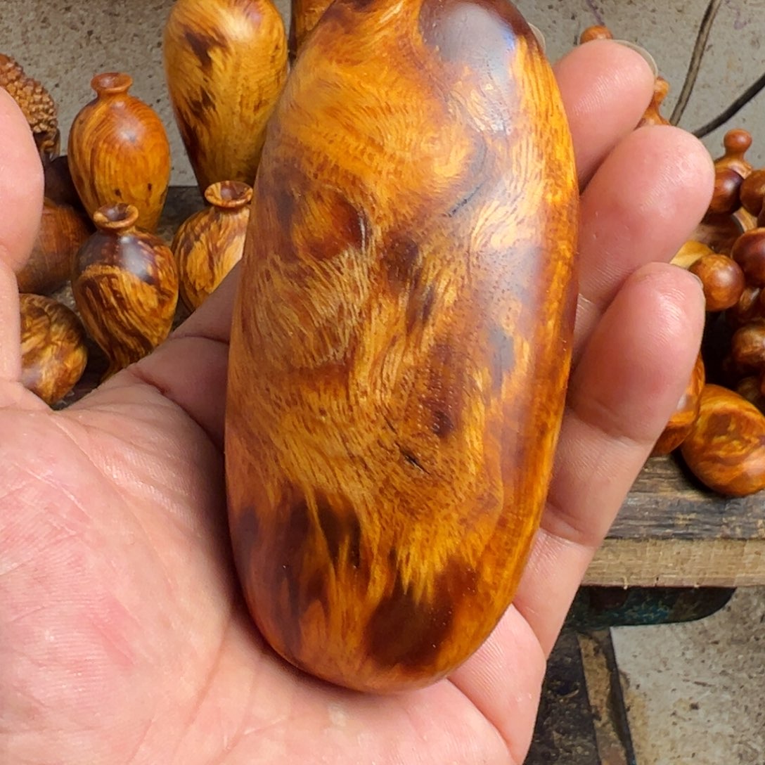 松木（琥珀木）无事牌微瑕