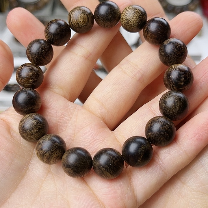 手串沉香木无*谓越南芽庄老白棋古董窖藏留疤老料1.2