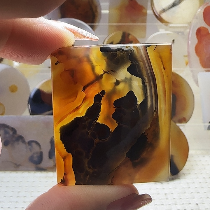 玛瑙/玉髓未镶嵌珠宝奇石