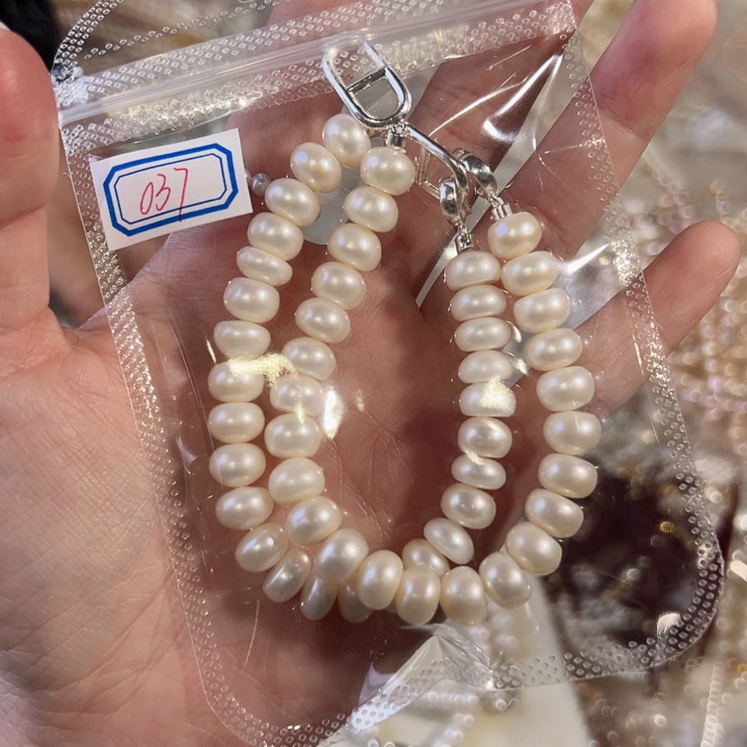 淡水珍珠耳饰未镶嵌