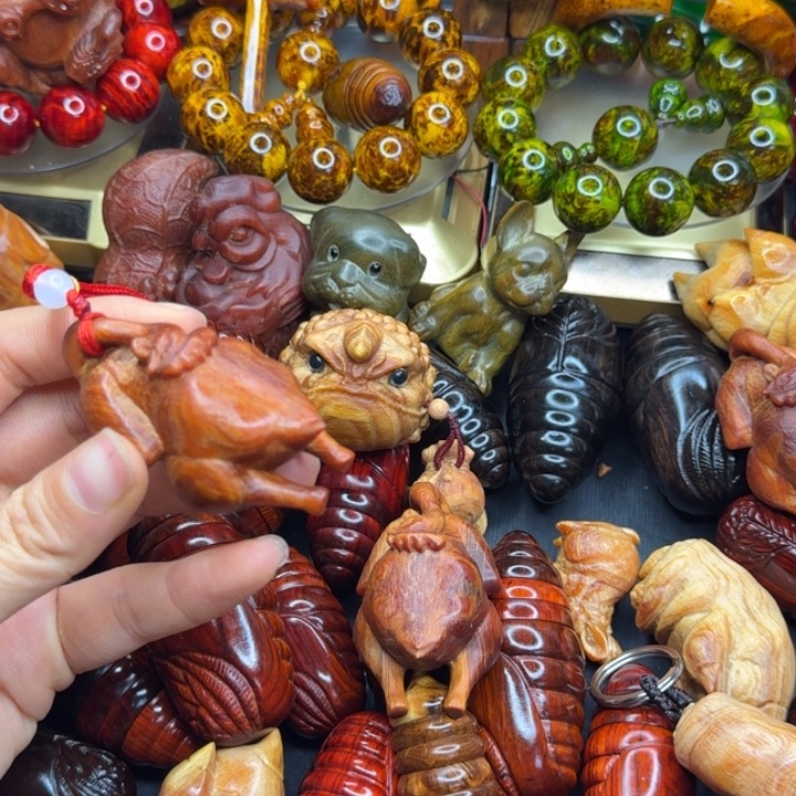 松木琥珀木文玩手串