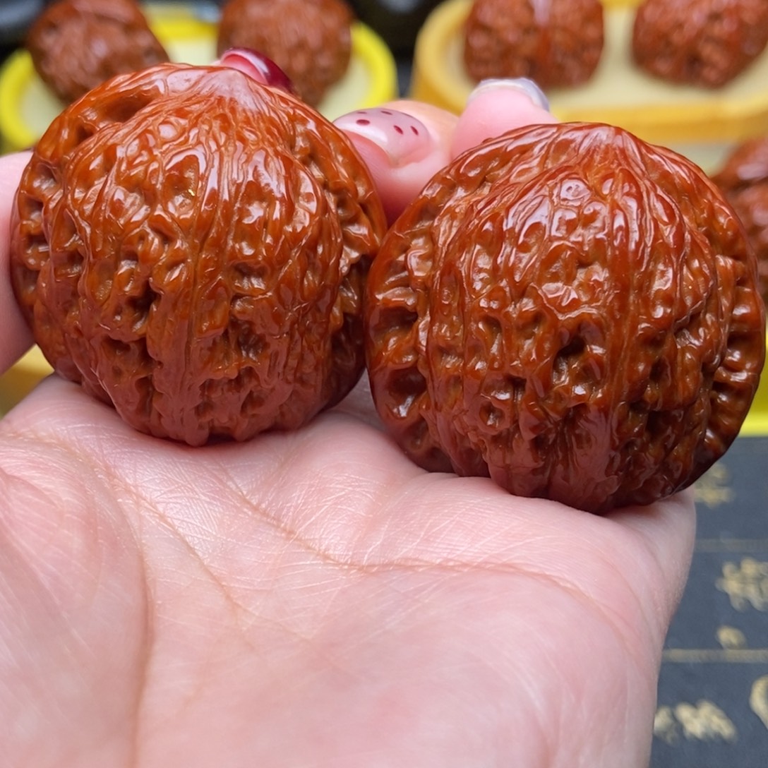 文玩核桃吊坠绣球40